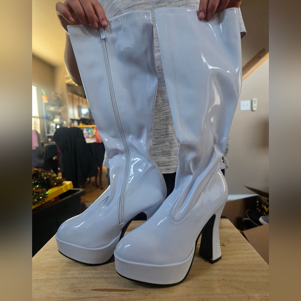 Ellie Shoes Women's Chacha Boots - 5-Inch Platform Go Go Boots, White Patent